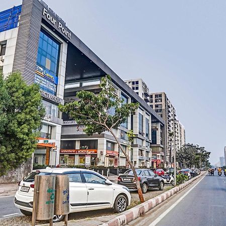 Collection O Sigma Inn Surat Buitenkant foto